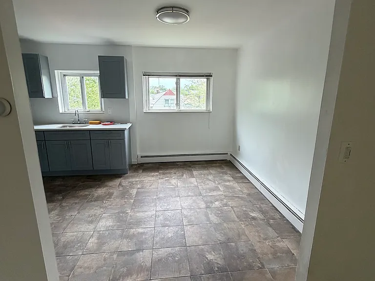347 Quincy Ave #2 — Photo 2