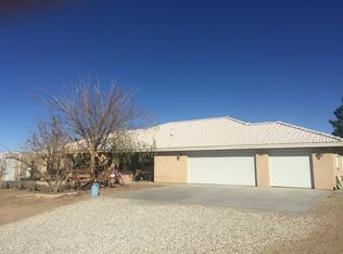 9525 Cambria Rd, Phelan, CA 92371