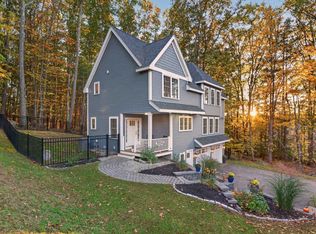 45 Hemlock Way, Portsmouth, NH 03801