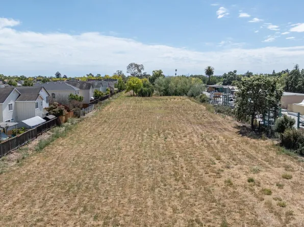 3991 Sebastopol Road, Santa Rosa, CA 95407