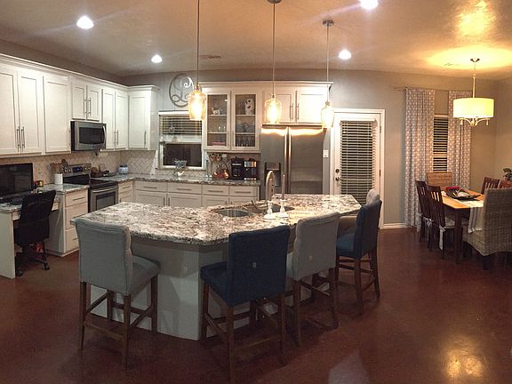 5th image of 596 Oak Tree Ln