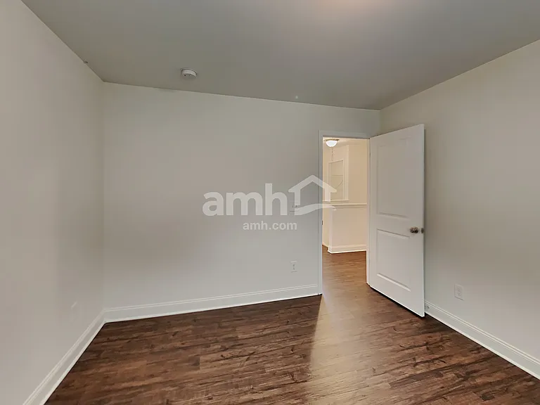 258 Makenna Dr — Photo 13