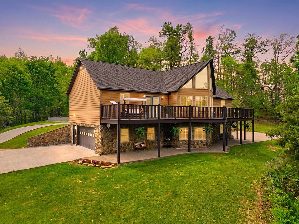 1st image of 60 Crooked Hill Rd