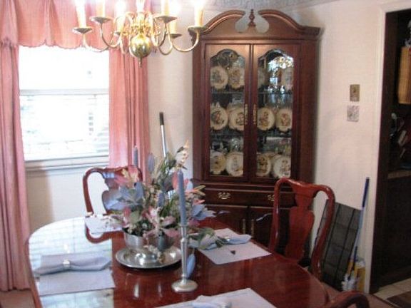 3rd image of 117 Hill Dr