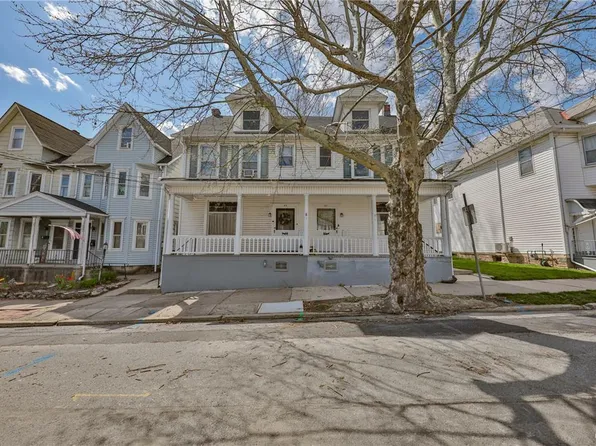 47 N Broad St, Nazareth, PA 18064