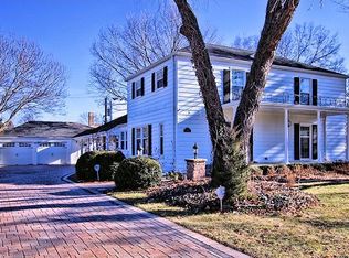 146 S Evanslawn Ave, Aurora, IL
