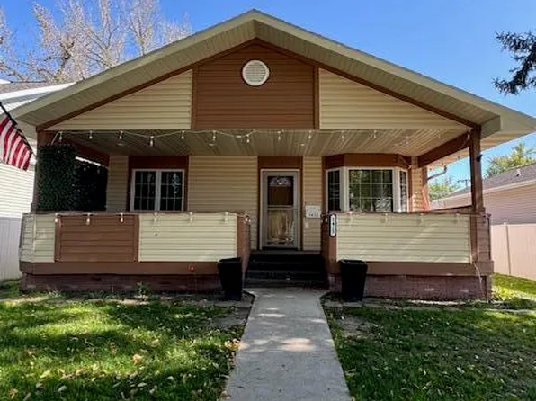 1425 Walnut St, Grand Forks, ND 58201