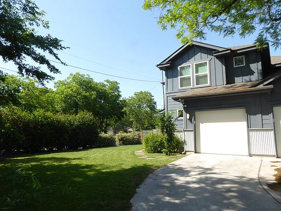 Garage & front yard - entrance off Redd Street