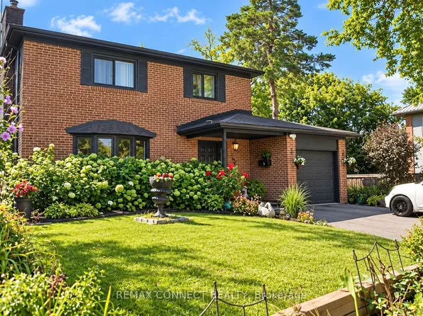 750 Gorham St, Newmarket, ON L3Y 1L6