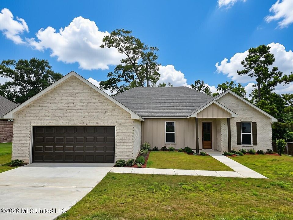 1st image of 47 Knoll Creek Dr