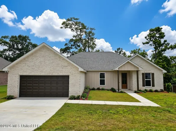 47 Knoll Creek Dr, Carriere, MS 39426