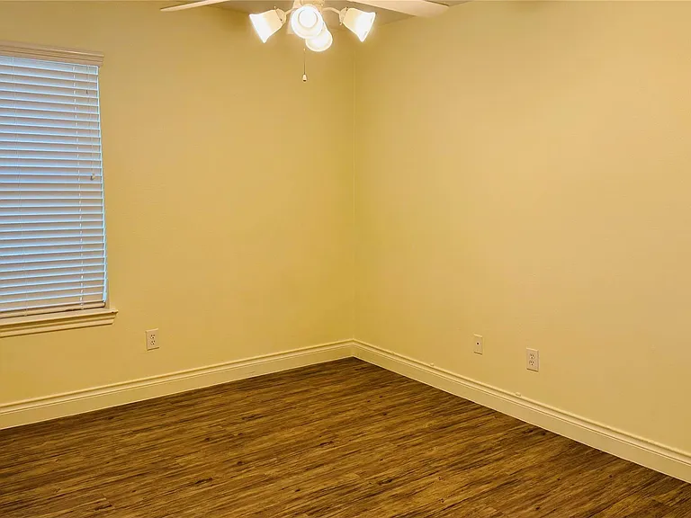 20210 Glen Burn Ct — Photo 18