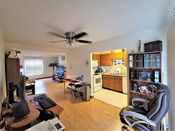 4th image of 503 Bush Way