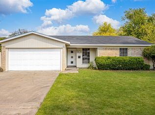 1101 Dublin Dr, Fort Worth, TX 76134