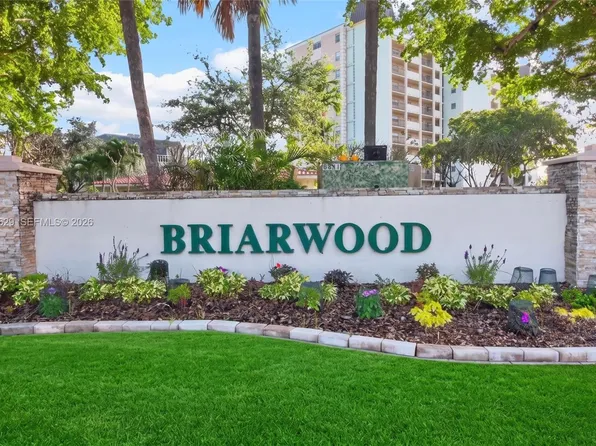 9101 W Sample Rd APT 306, Pompano Beach, FL 33065