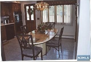 GRANIT KITCHEN TABLE