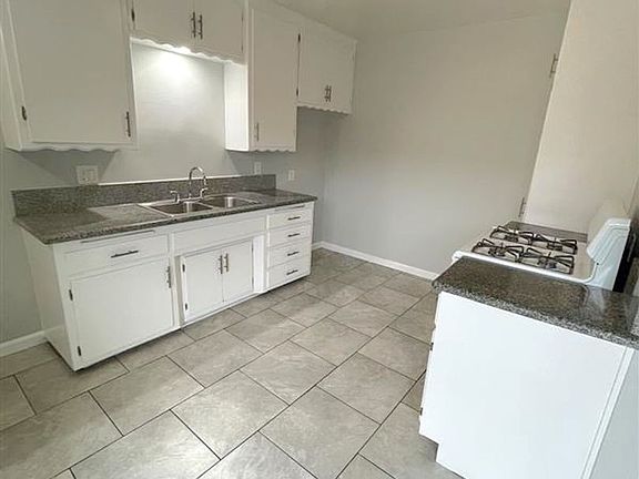 2nd image of 5832-5840 Orange Ave #584005