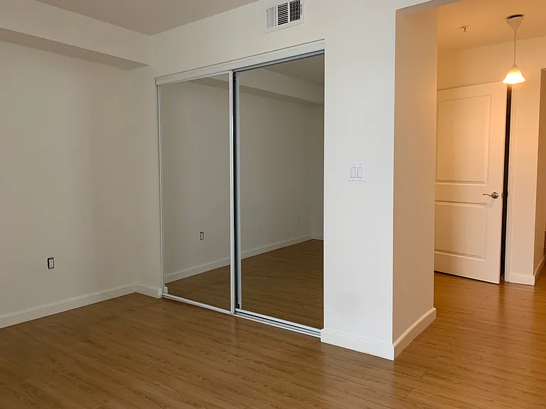 15054 Magnolia Blvd #308 — Photo 10