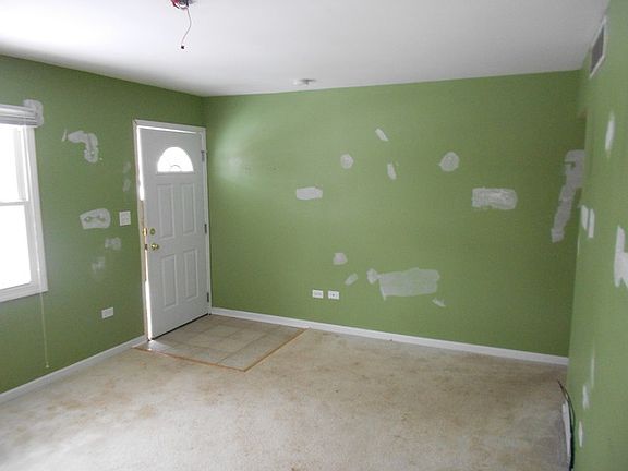 3rd image of 109 Earl Ave