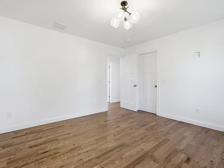 169 Glenwood Rd — Photo 28