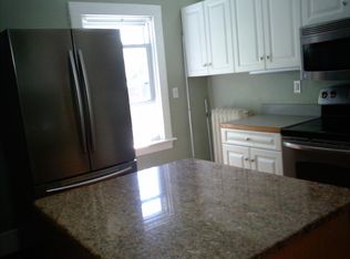 404 Spring Street # 3 Rd Floor, Newport, RI 02840