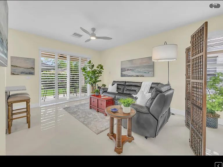 253 SW Coconut Key Way — Photo 15