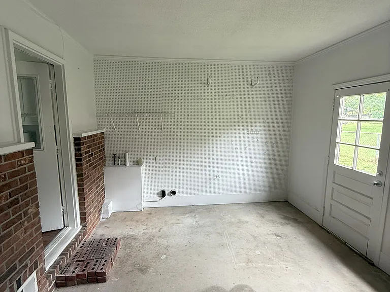 120 Woodbine Ter — Photo 3