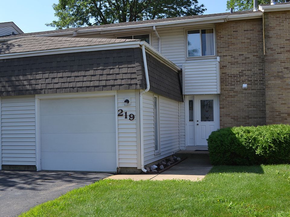 1st image of 219 Diane Ln