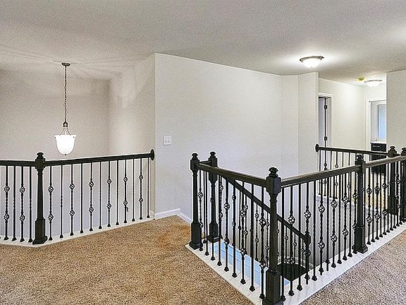 2nd image of 1517 Belmore Pl