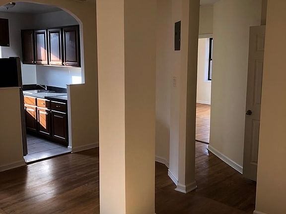 4th image of 8836 Elmhurst Ave APT 5G