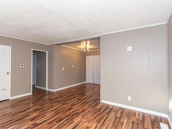 5th image of 4138 Patricia St