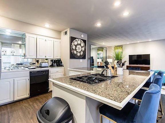 4th image of 7190 Gaston Ave APT 239