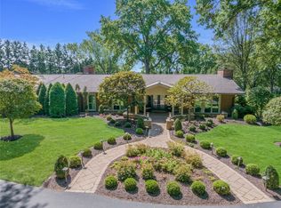 2000 Hycroft Dr, Pittsburgh, PA 15241