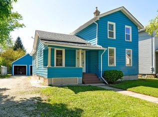 453 Jackson St, Aurora, IL 60505