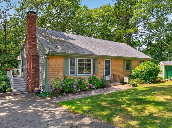 39 Lakewood Drive, Harwich, MA 02645