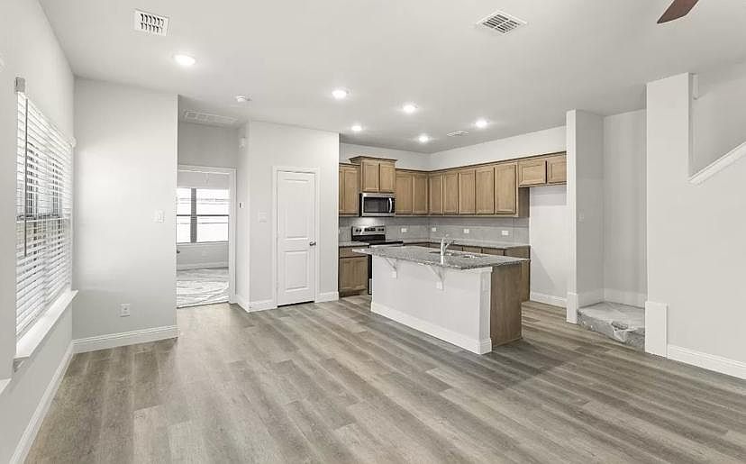 1st image of 3033 Ethan Ln