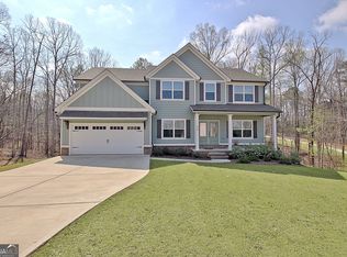24 Deer Creek Ct, Moreland, GA