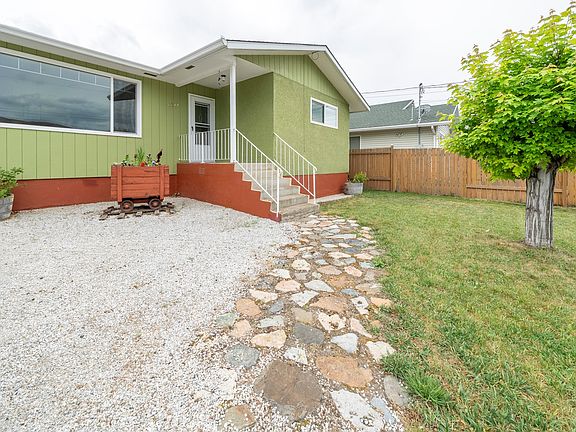 2nd image of 1277 Mesa Vista Dr