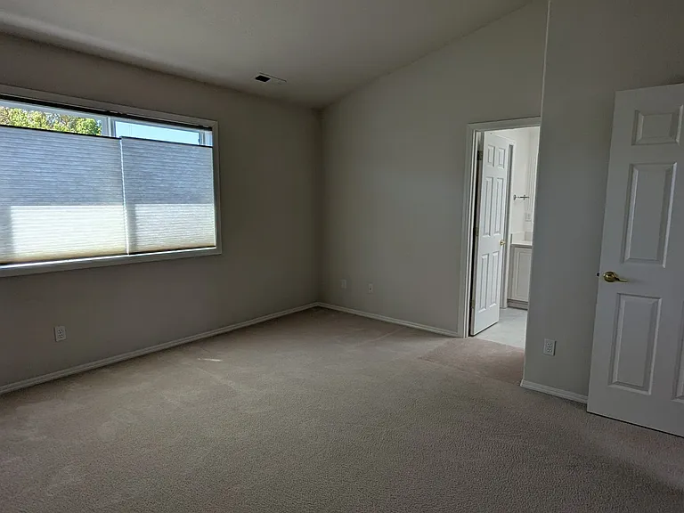 16672 NW Stoller Dr — Photo 7