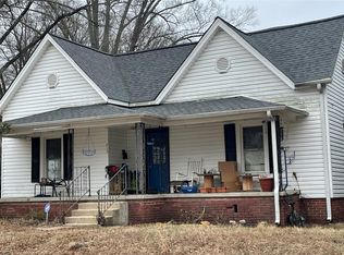 713 N Church St, Mooresville, NC 28115