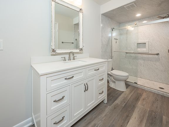 5th image of 2100 W Beach Dr APT R102