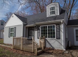 7004 SW 15th St, Des Moines, IA 50315