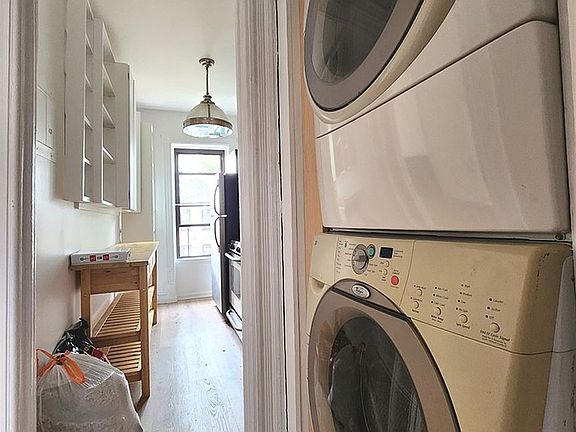 5th image of 579 Hancock St Floor 1