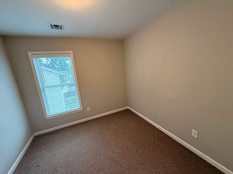 327 W Trinity Ave — Photo 11