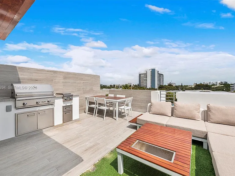41 N Shore Dr — Photo 21