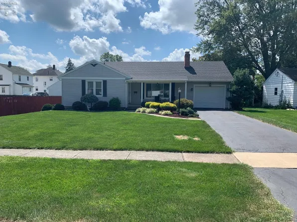 120 Moore Ave, Bellevue, OH 44811