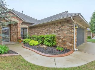8820 NW 72nd St, Oklahoma City, OK 73132