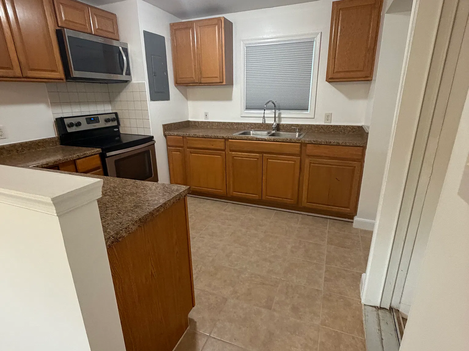 10212 Post Oak Rd — Photo 3