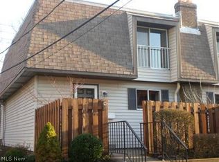 6464 State Rd #N8, Cleveland, OH 44134