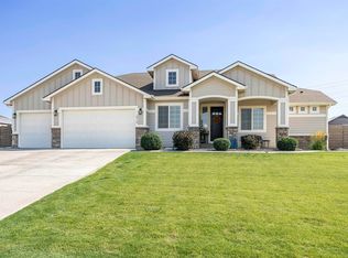 5719 W 41st Ave, Kennewick, WA 99338